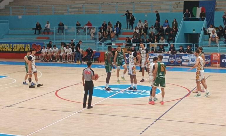 La White Wise Monopoli conquista il PalaDolmen: domato il derby contro i Lions Bisceglie